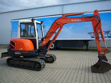 kubota u55 vs kx 121